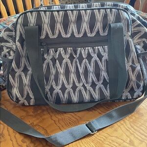 thirty-one Gray & White Patterned Duffel Bag